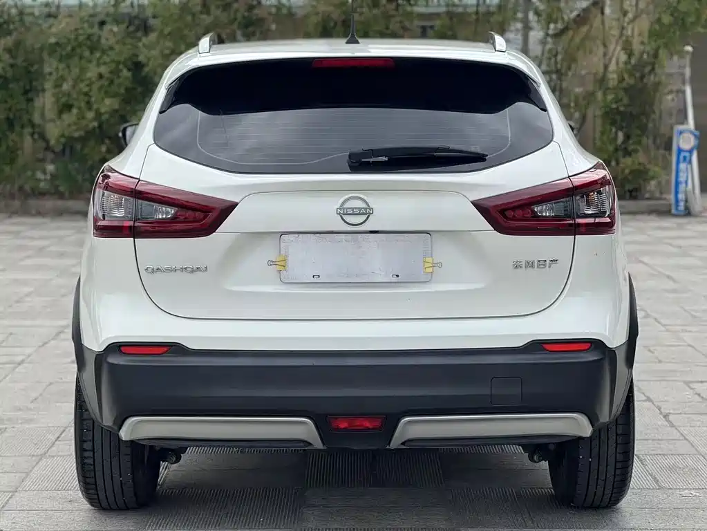 Nissan Qashqai — фото 8