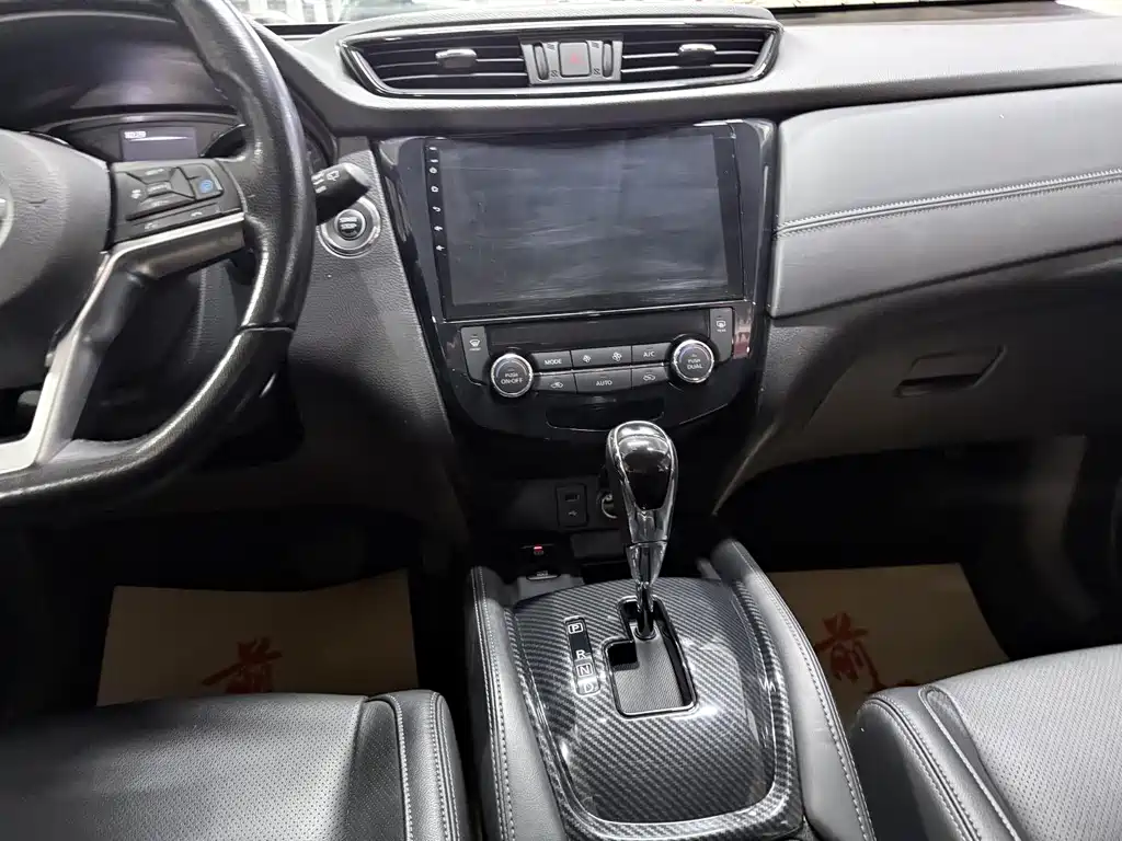 Nissan X-Trail — фото 11