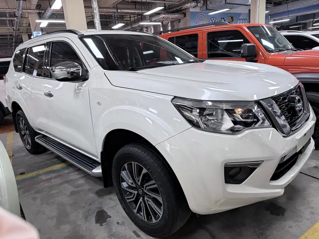 Nissan Terra — фото 2
