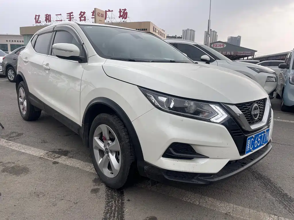 Nissan Qashqai — фото 2