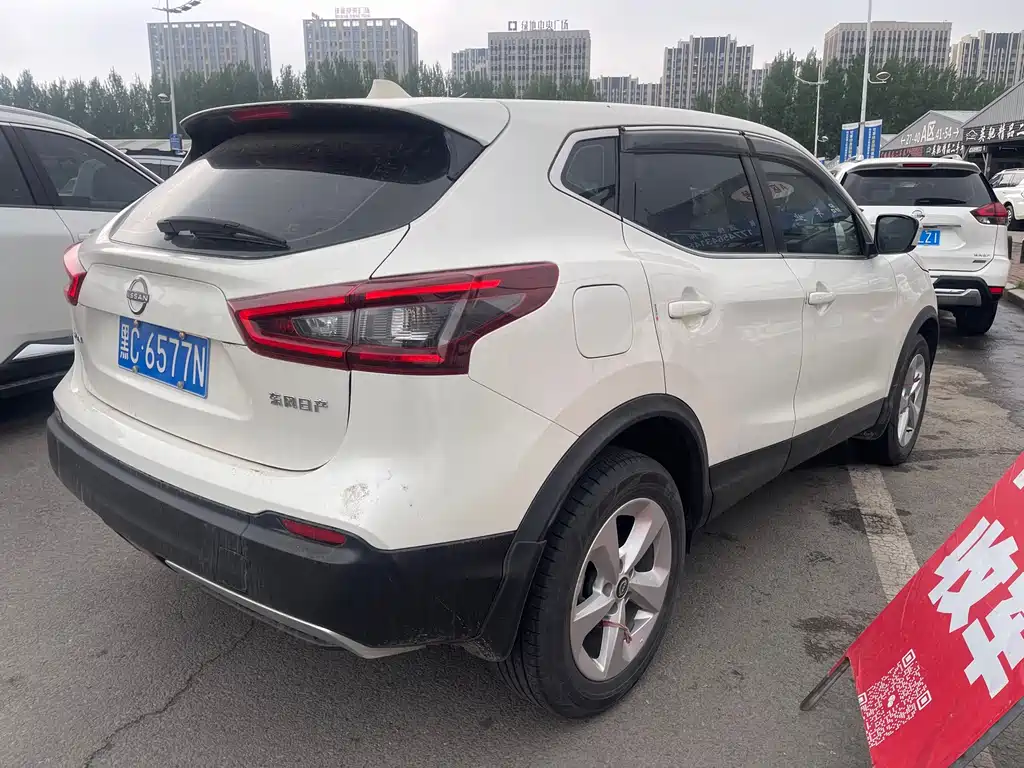 Nissan Qashqai — фото 5
