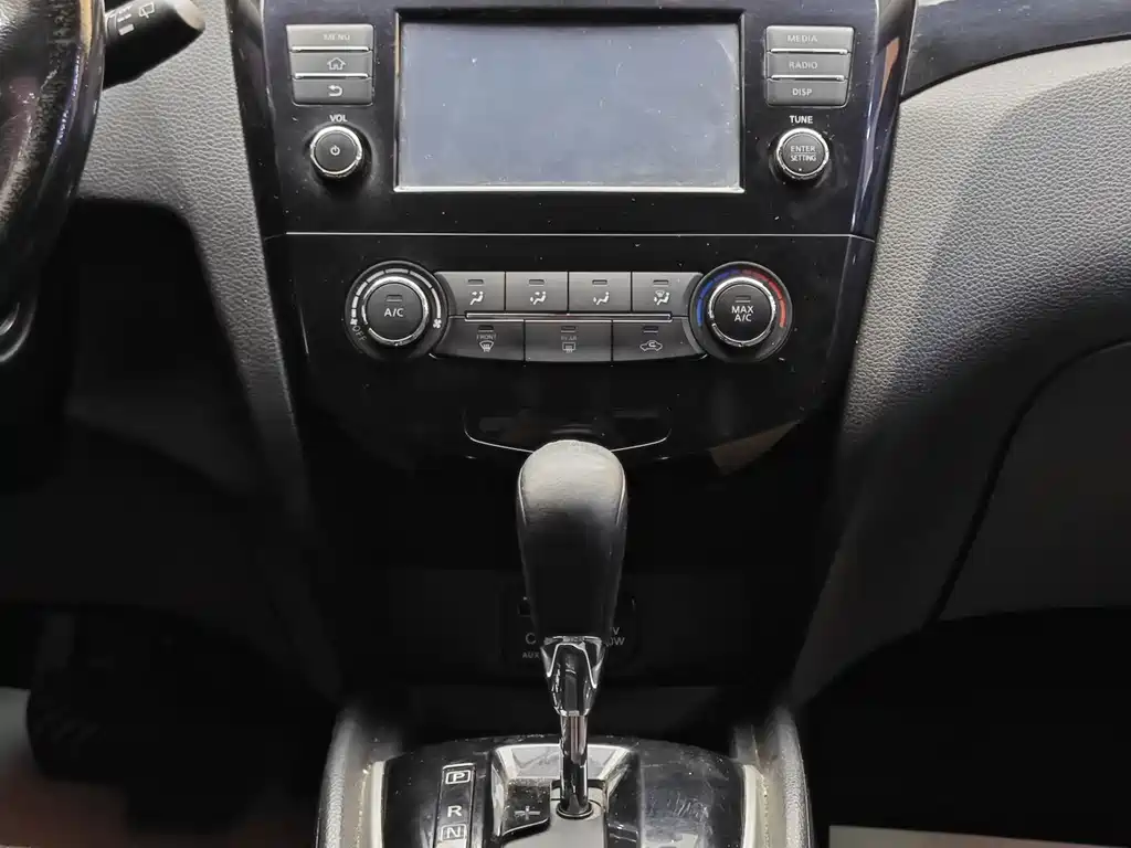Nissan Qashqai — фото 18