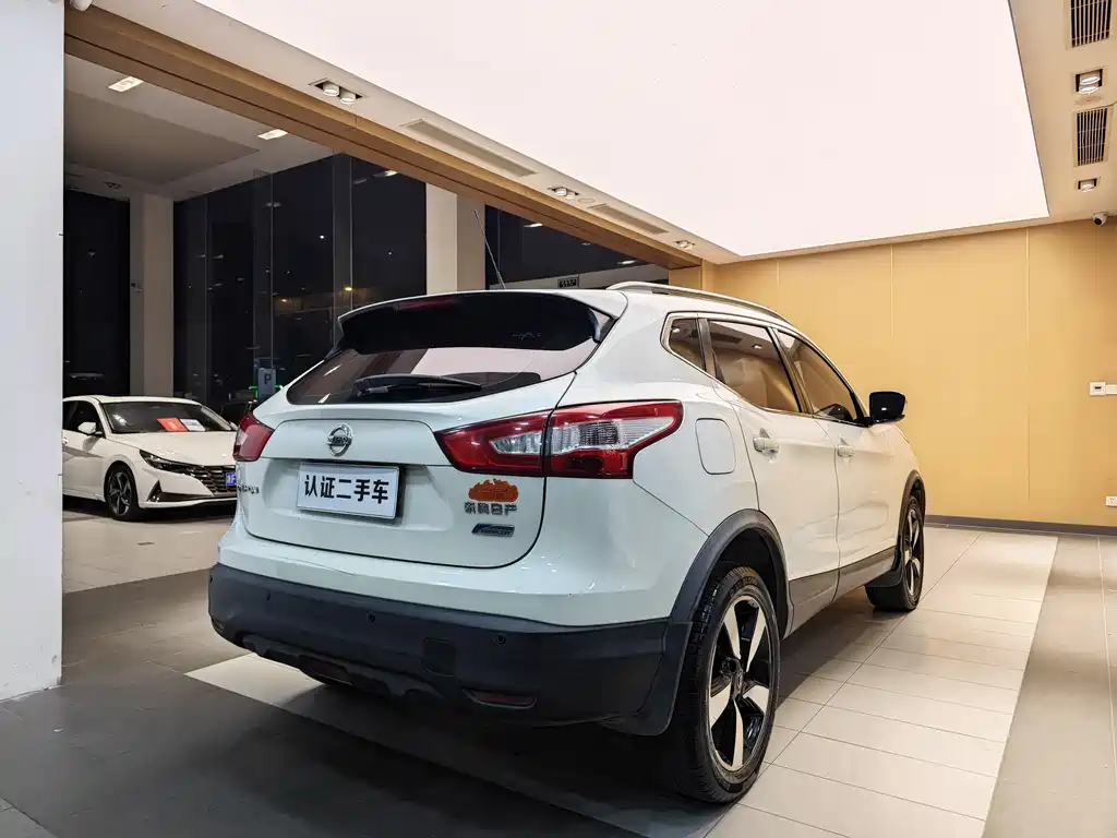 Nissan Qashqai — фото 28