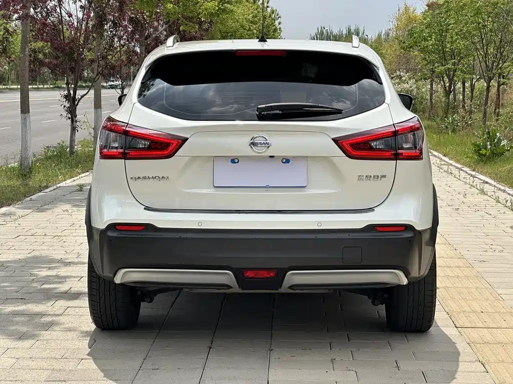 Nissan Qashqai — фото 6