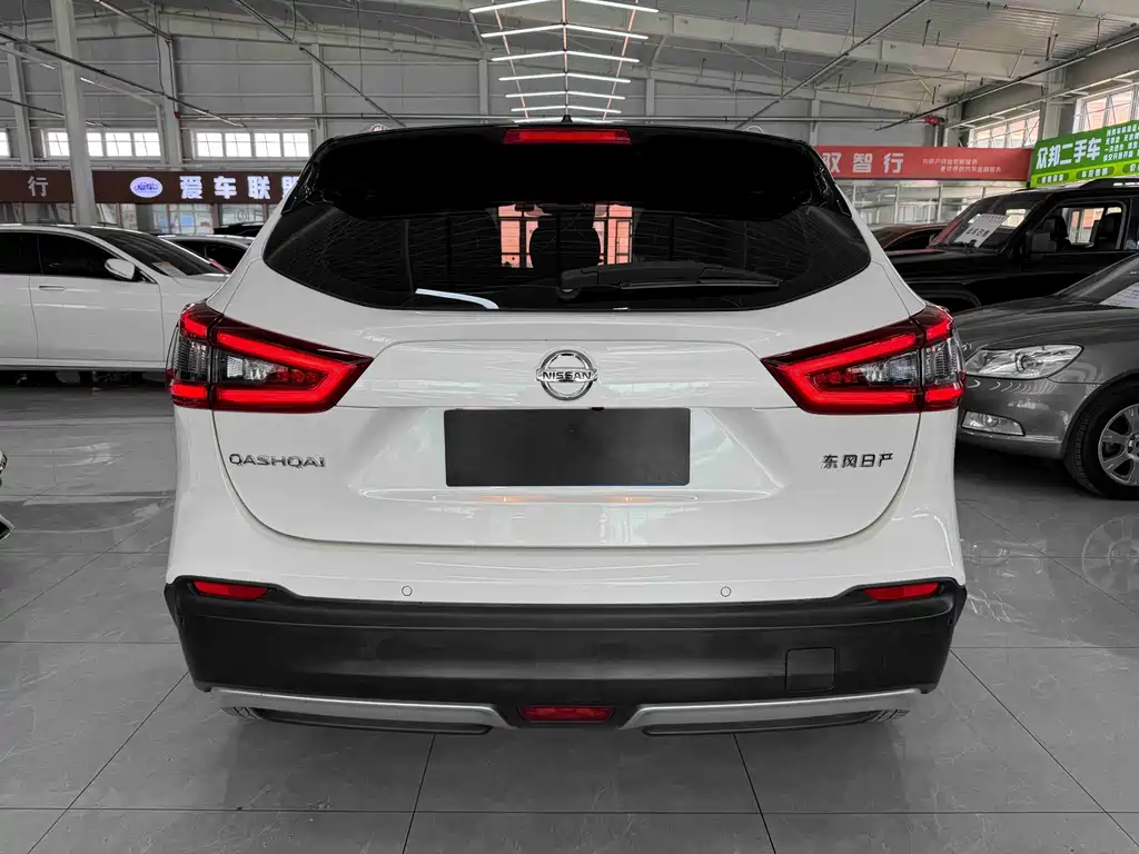 Nissan Qashqai — фото 5
