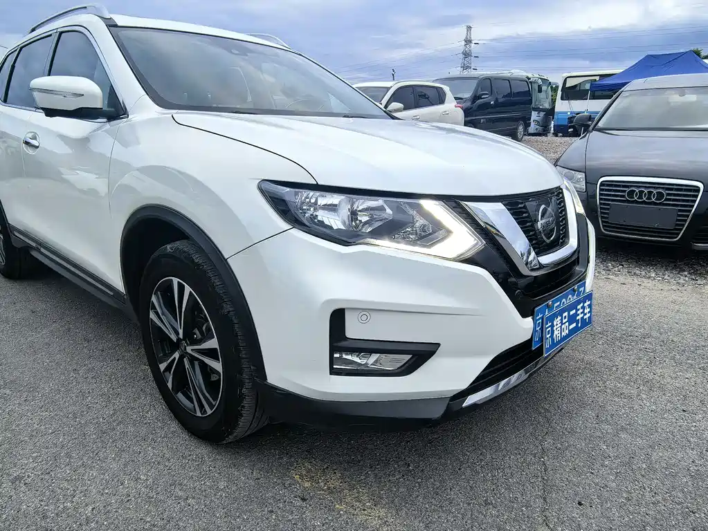 Nissan X-Trail — фото 3