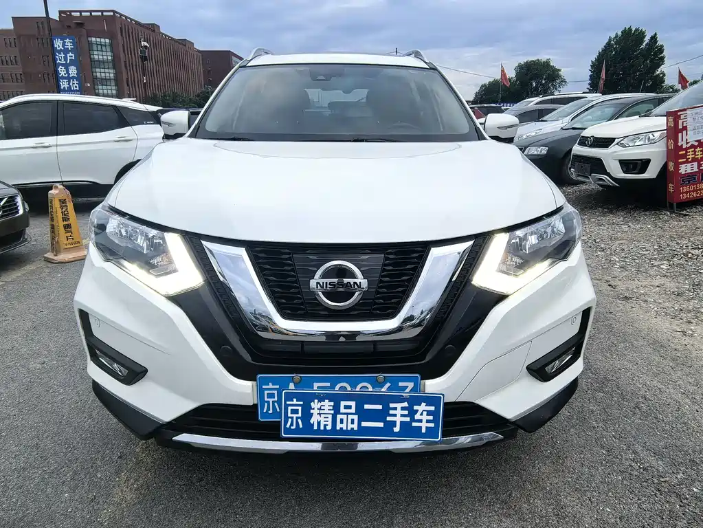 Nissan X-Trail — фото 4