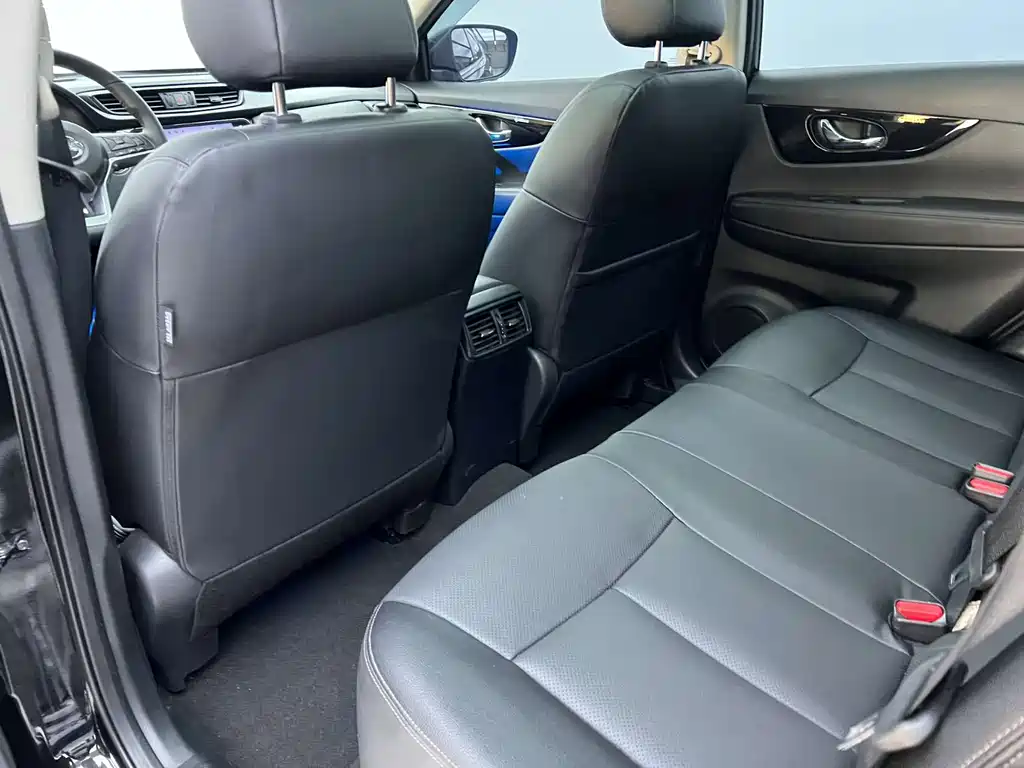 Nissan X-Trail — фото 14