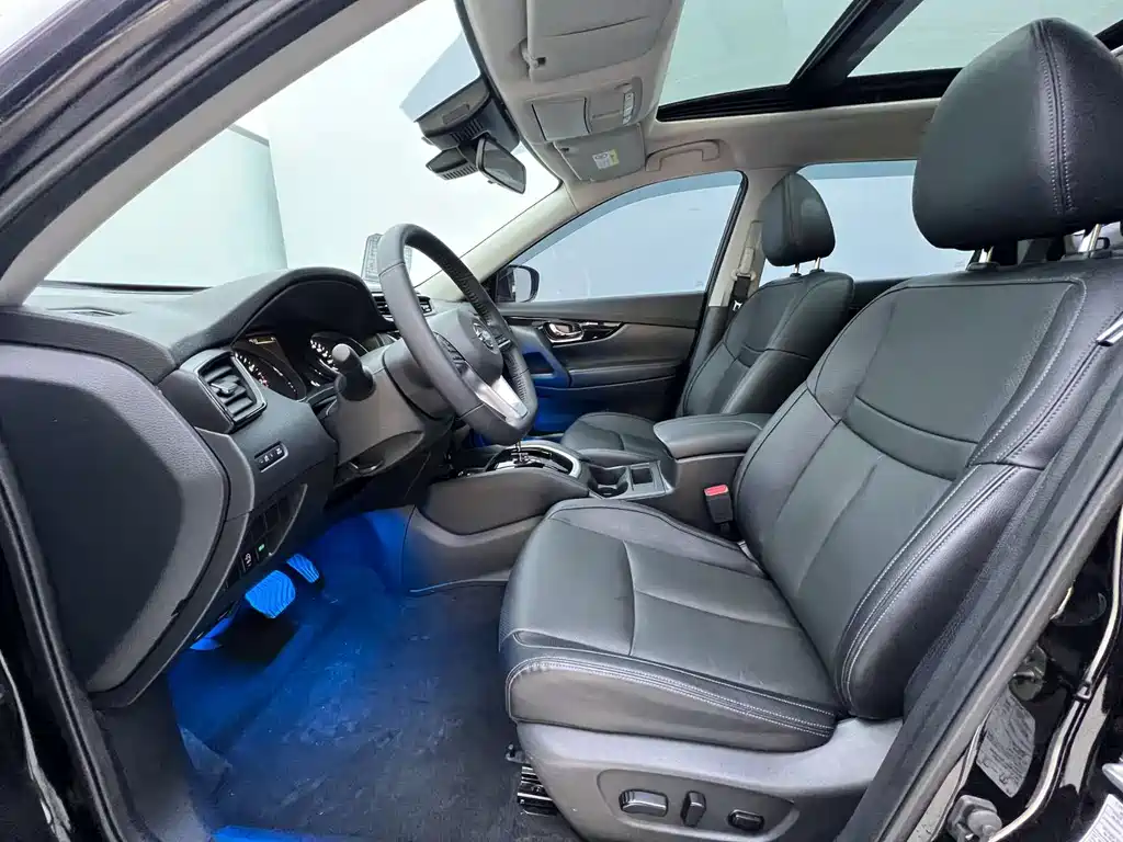 Nissan X-Trail — фото 10