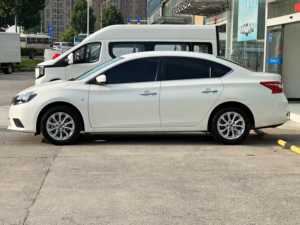 Nissan Sylphy — фото 4