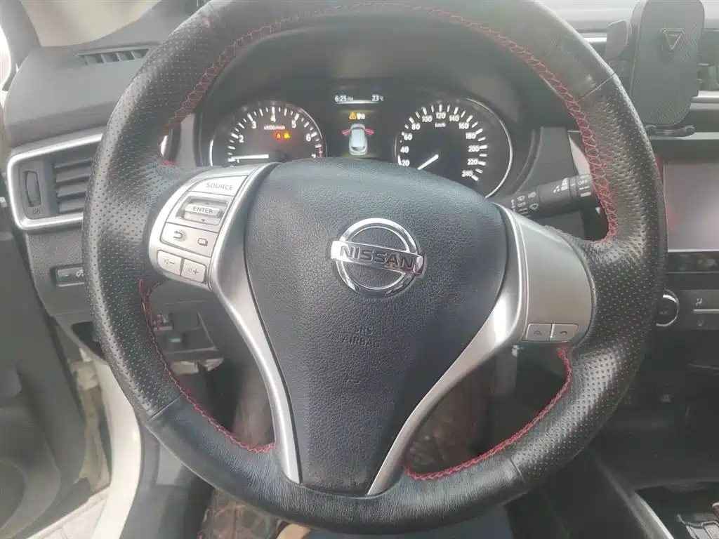 Nissan Qashqai — фото 3