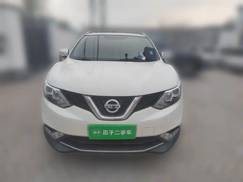Nissan Qashqai — фото 24