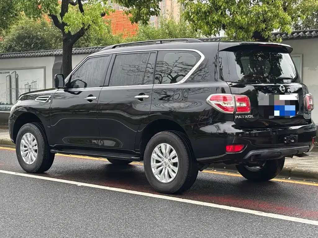Nissan Patrol — фото 4