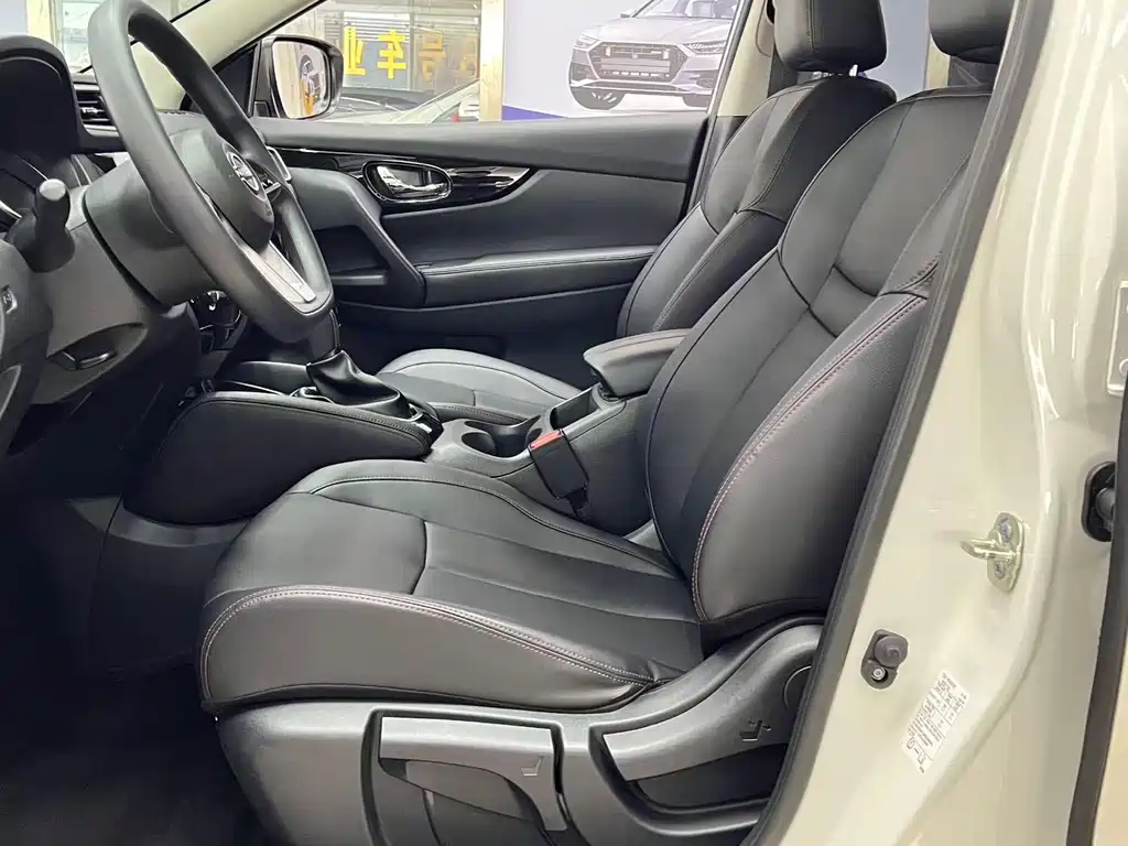 Nissan Qashqai — фото 13