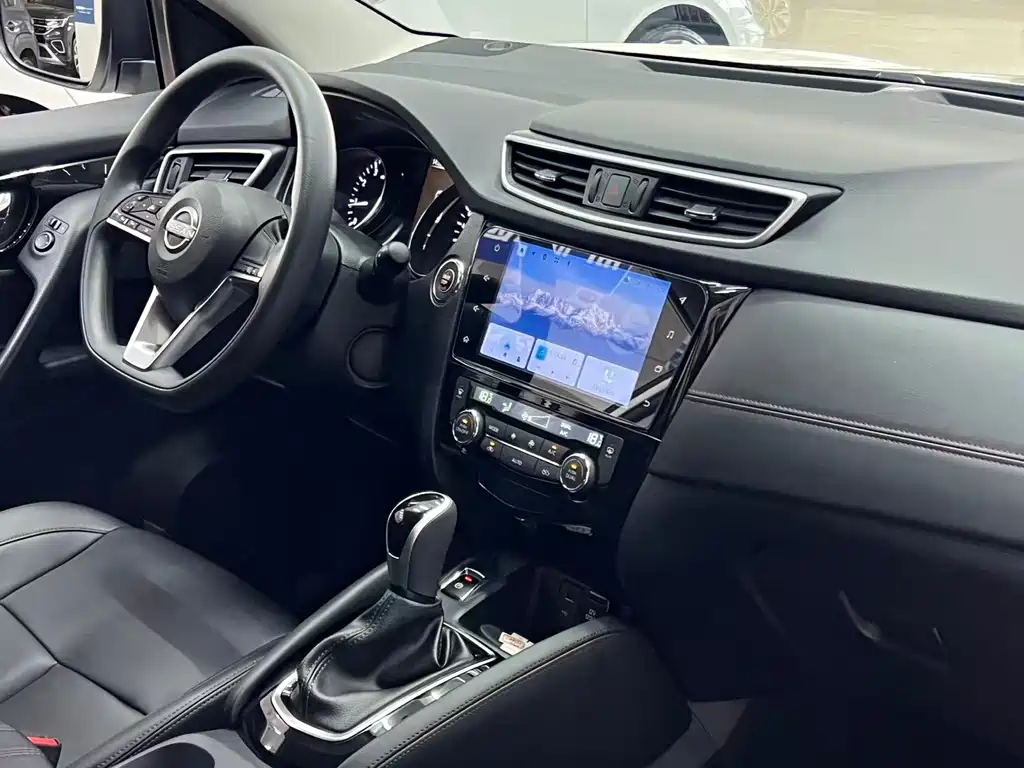 Nissan Qashqai — фото 18