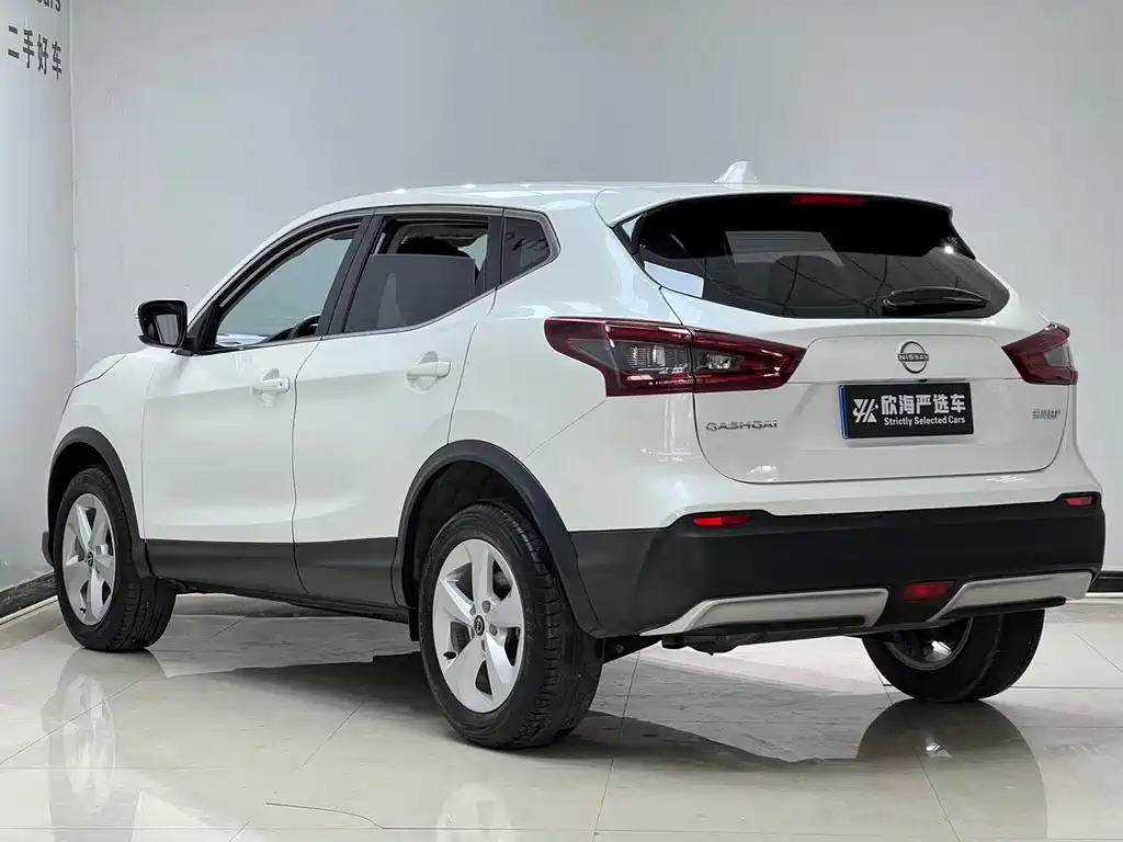 Nissan Qashqai — фото 6