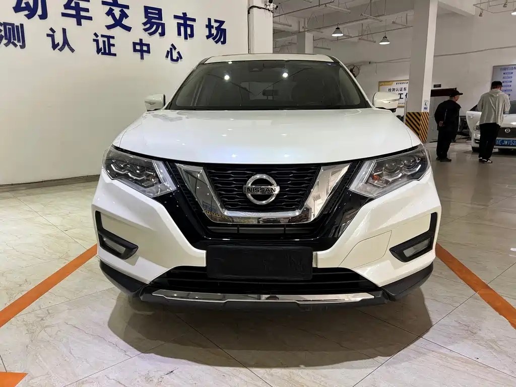Nissan X-Trail — фото 2