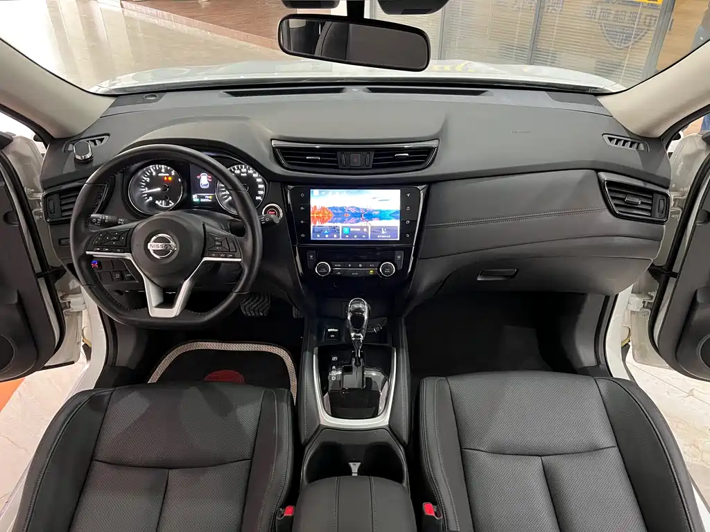 Nissan X-Trail — фото 11