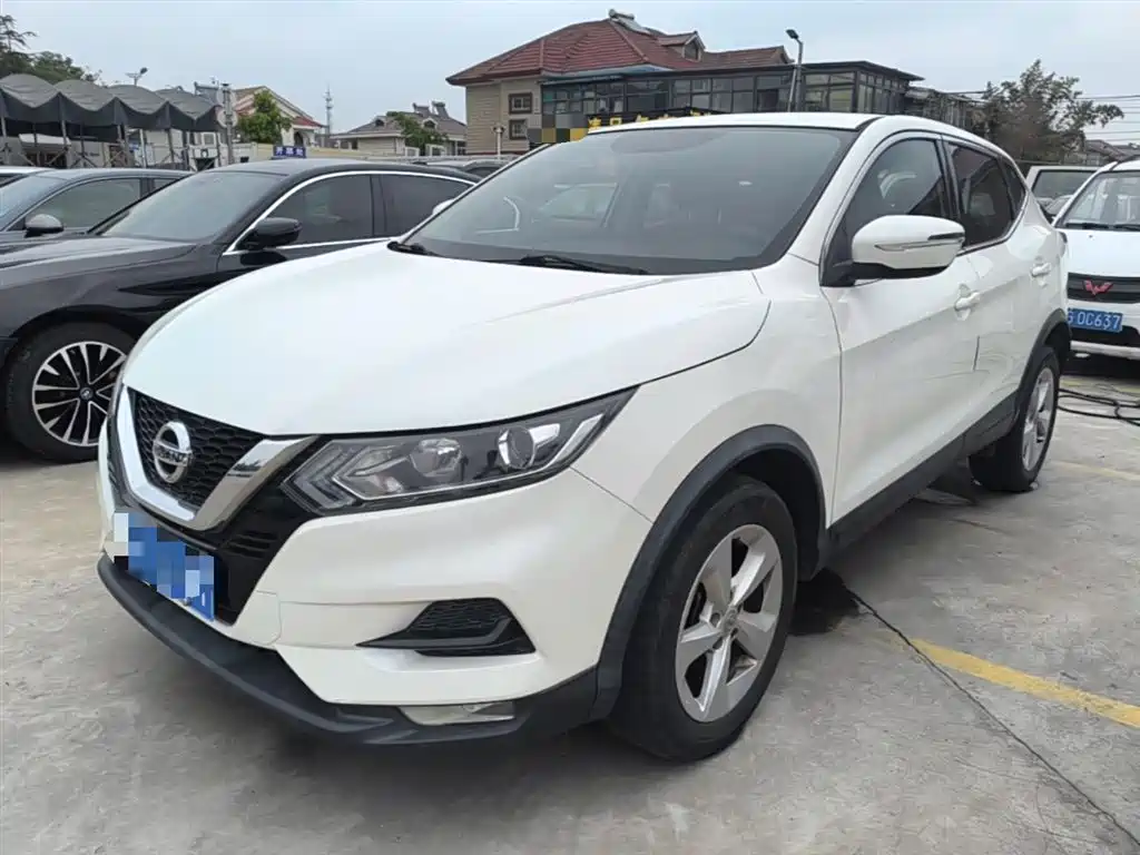 Nissan Qashqai — фото 2