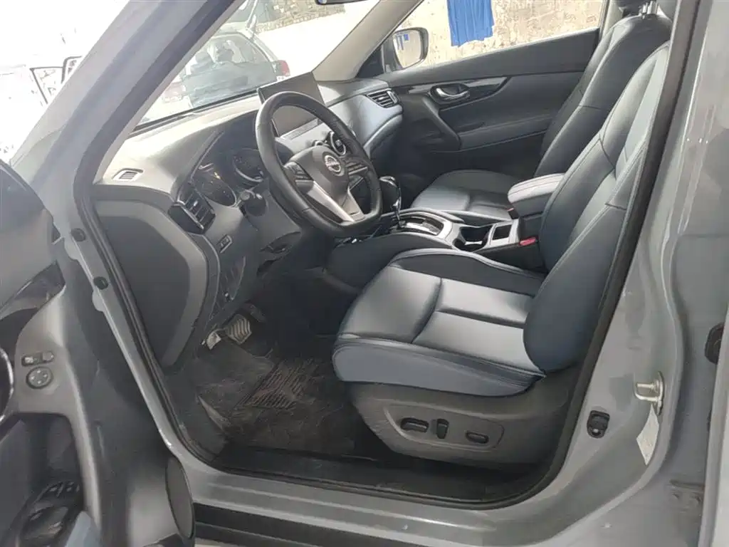 Nissan X-Trail — фото 15