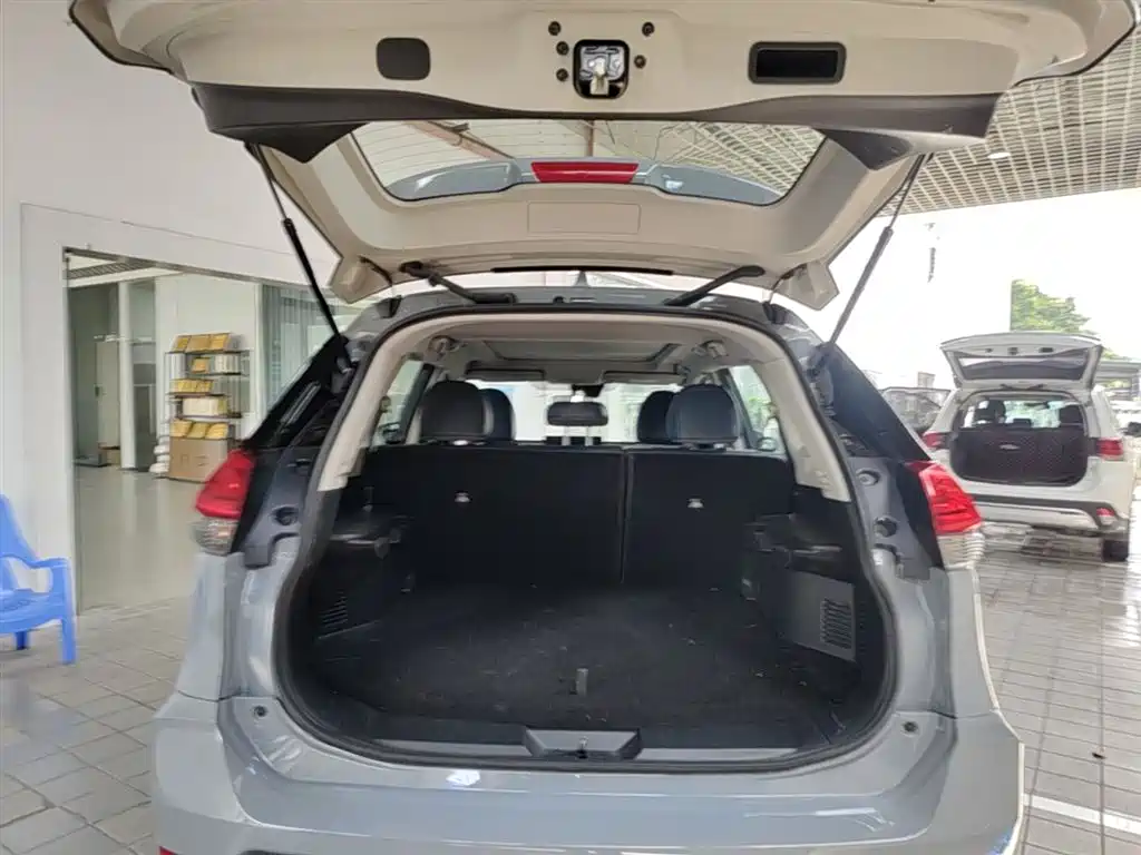 Nissan X-Trail — фото 19