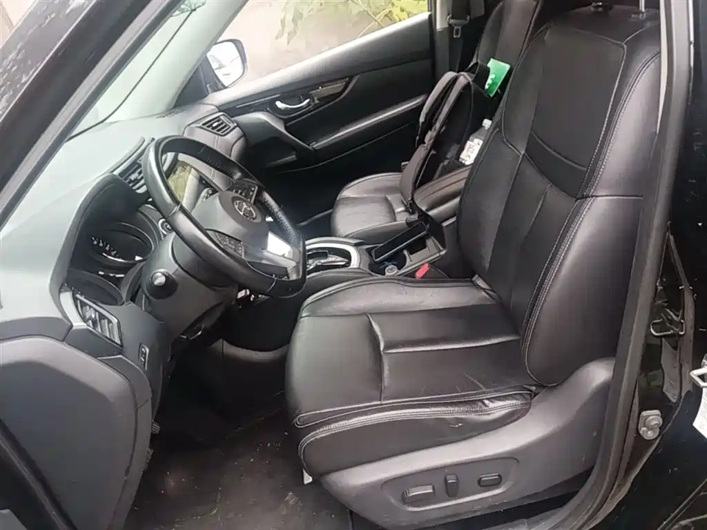 Nissan X-Trail — фото 15