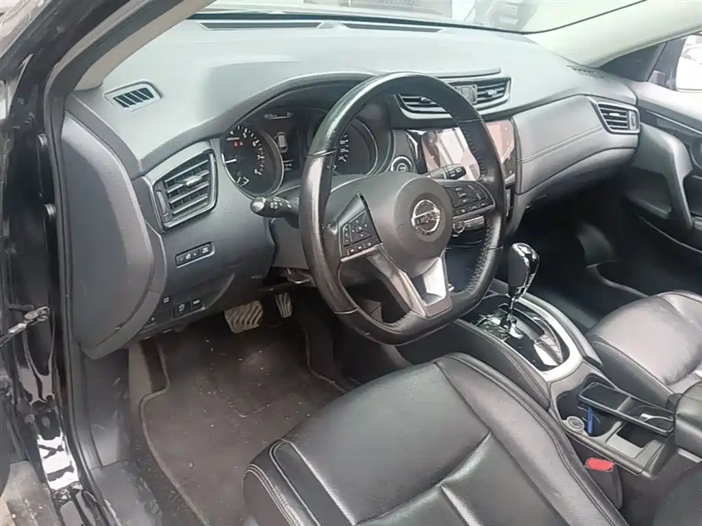 Nissan X-Trail — фото 10
