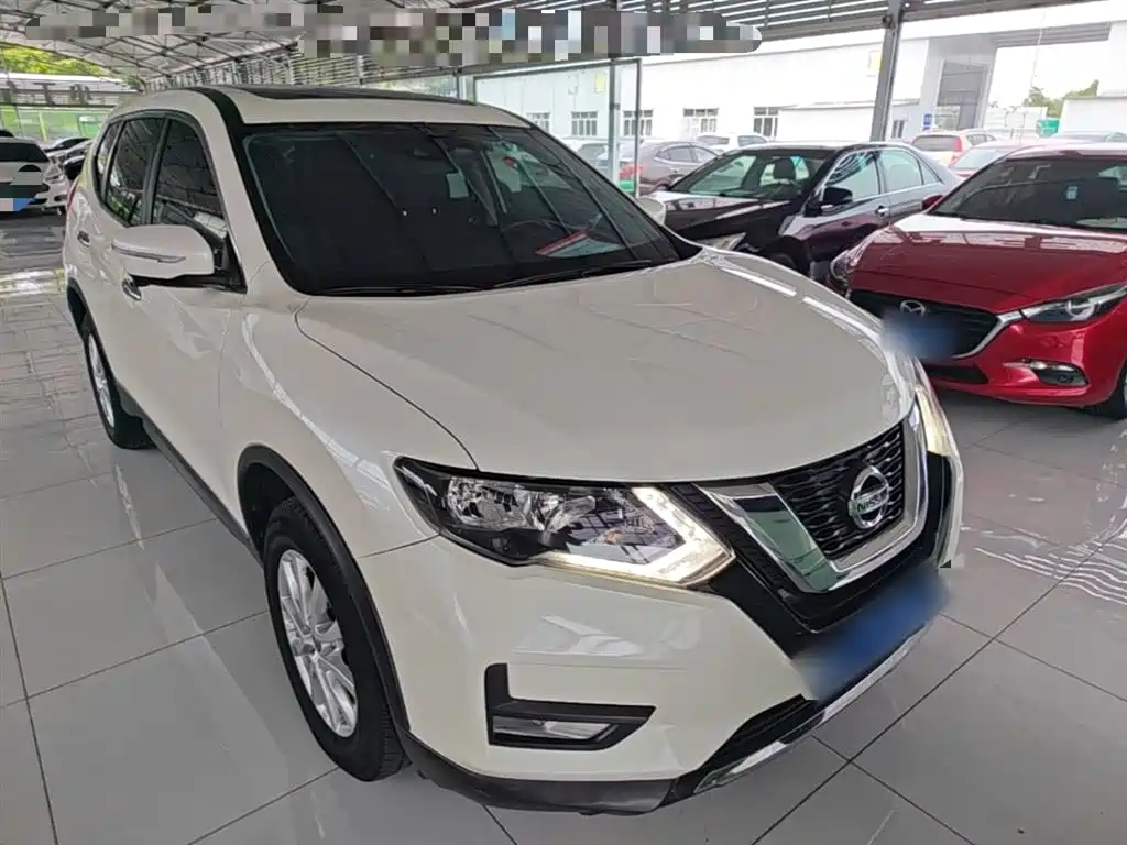 Nissan X-Trail — фото 4