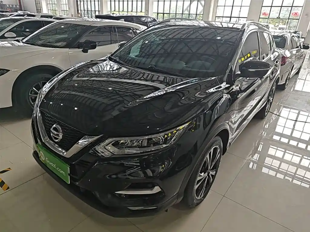 Nissan Qashqai — фото 2