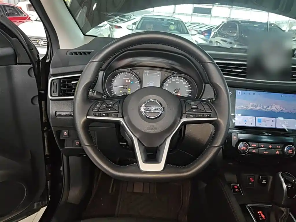 Nissan Qashqai — фото 11