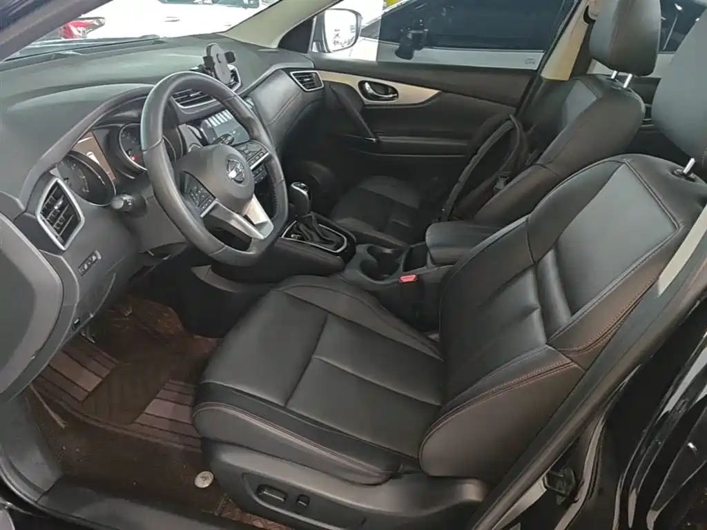 Nissan Qashqai — фото 15