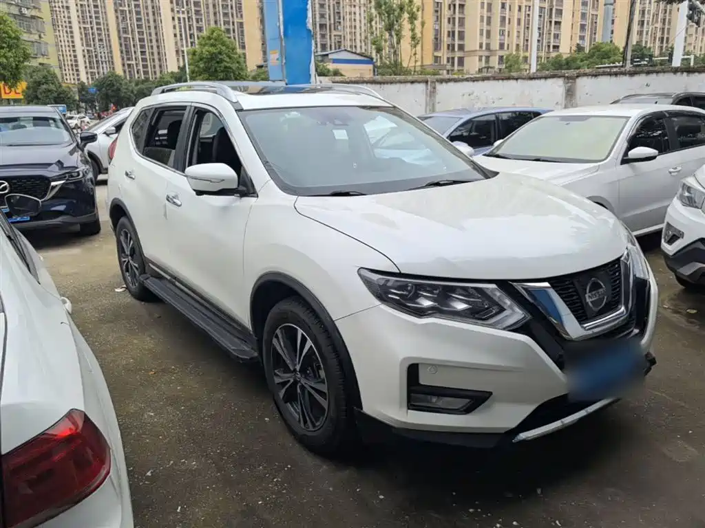 Nissan X-Trail — фото 4