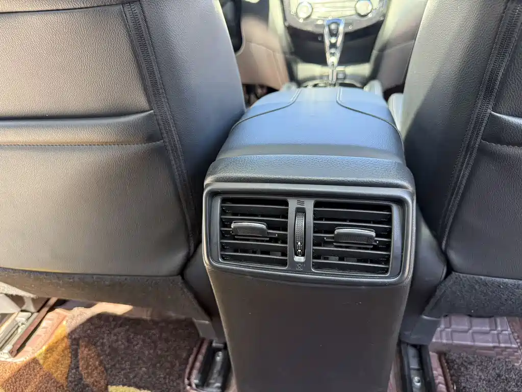 Nissan X-Trail — фото 13