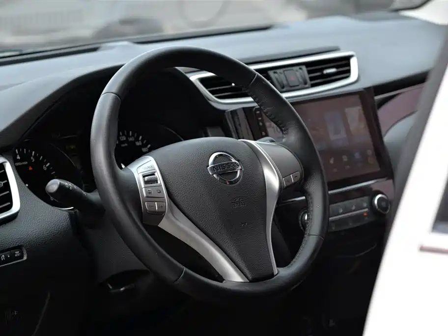 Nissan Qashqai — фото 6