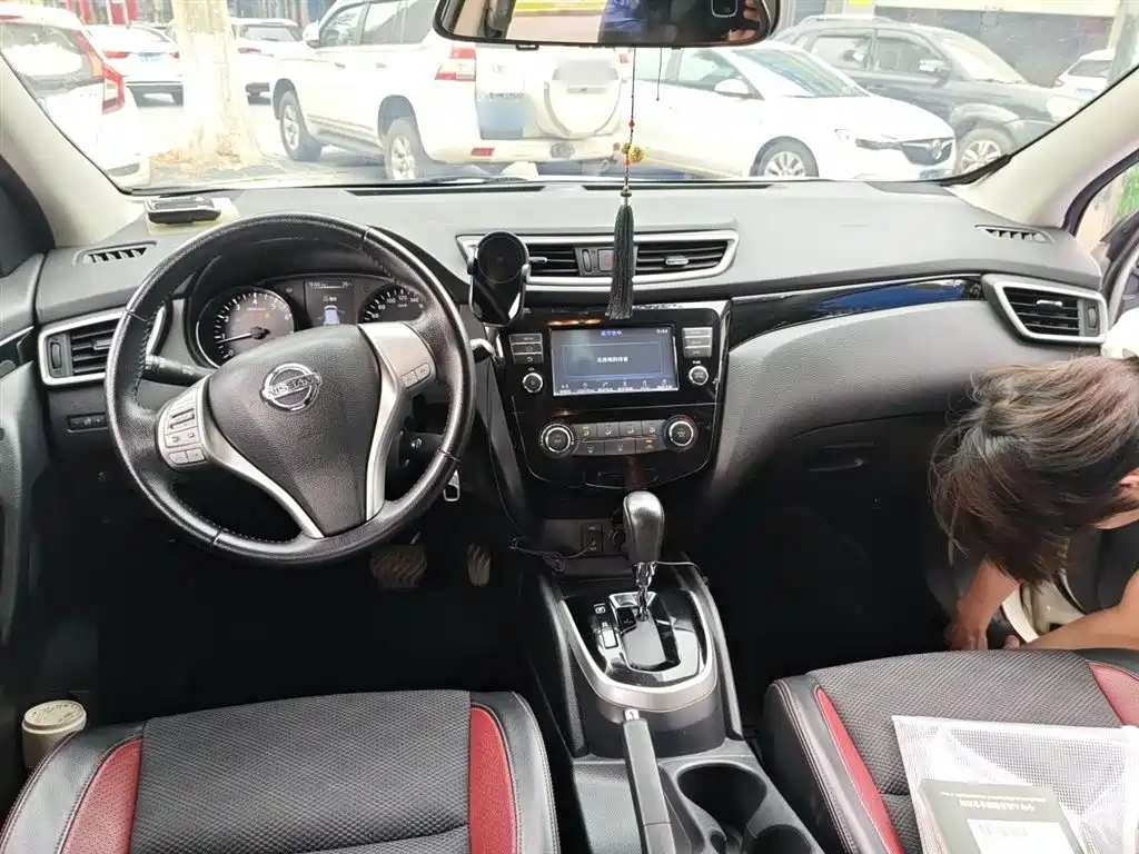 Nissan Qashqai — фото 13