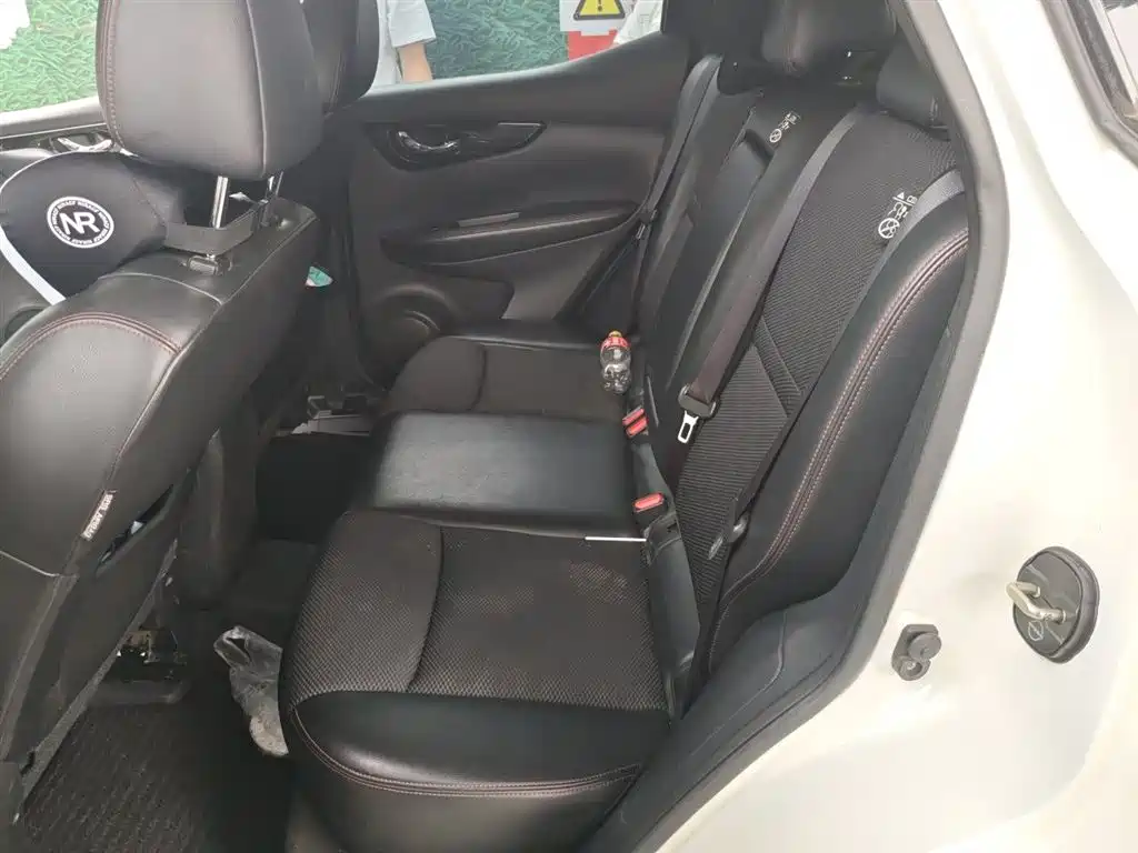 Nissan Qashqai — фото 15