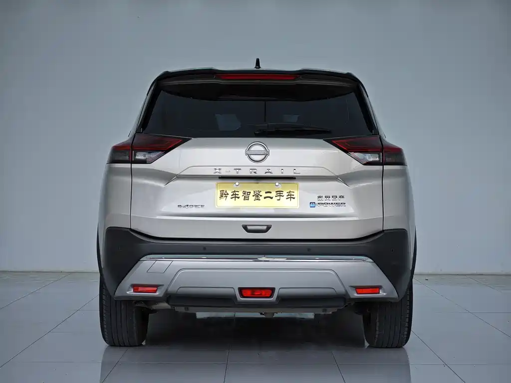 Nissan X-Trail — фото 5