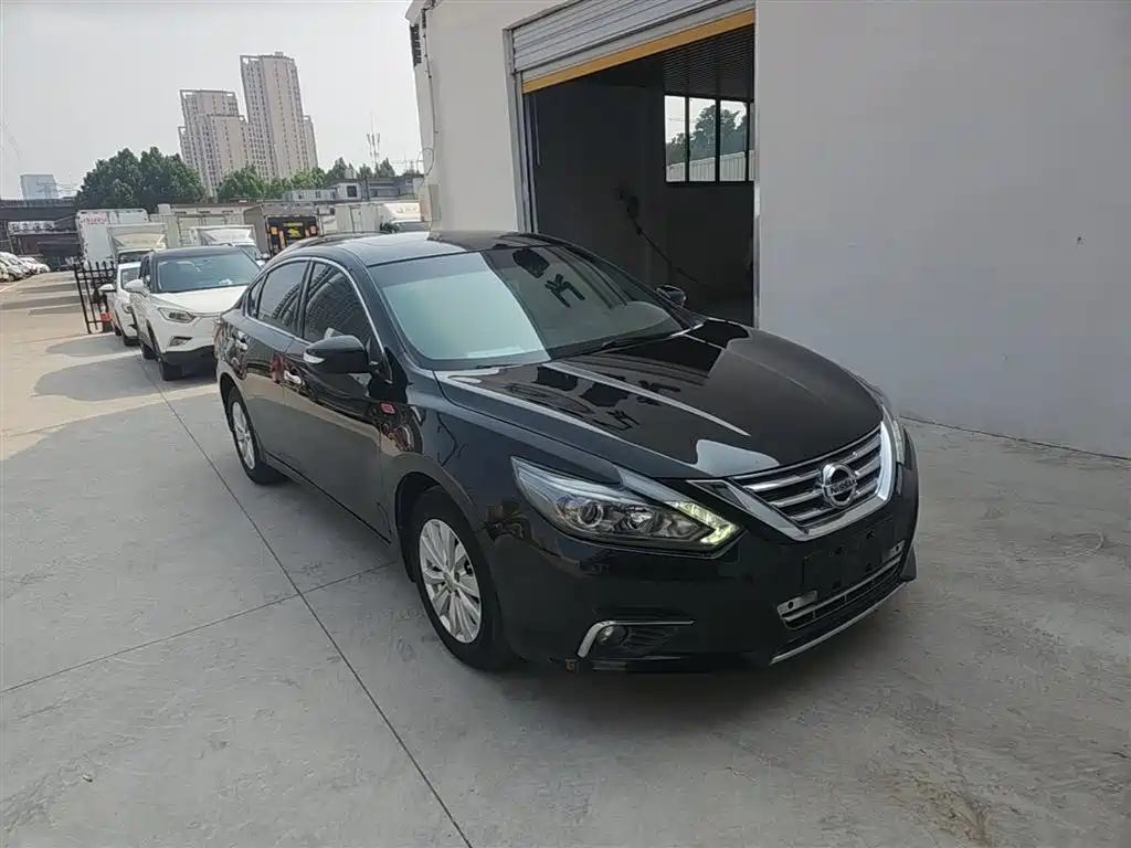 Nissan Teana — фото 4