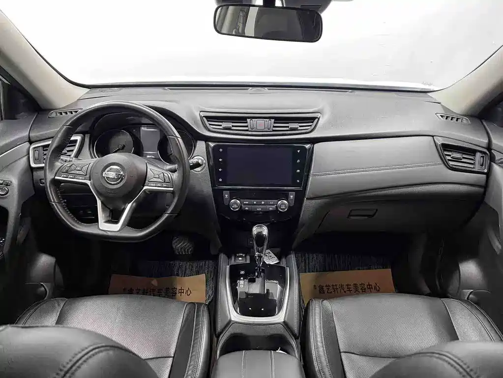 Nissan X-Trail — фото 8