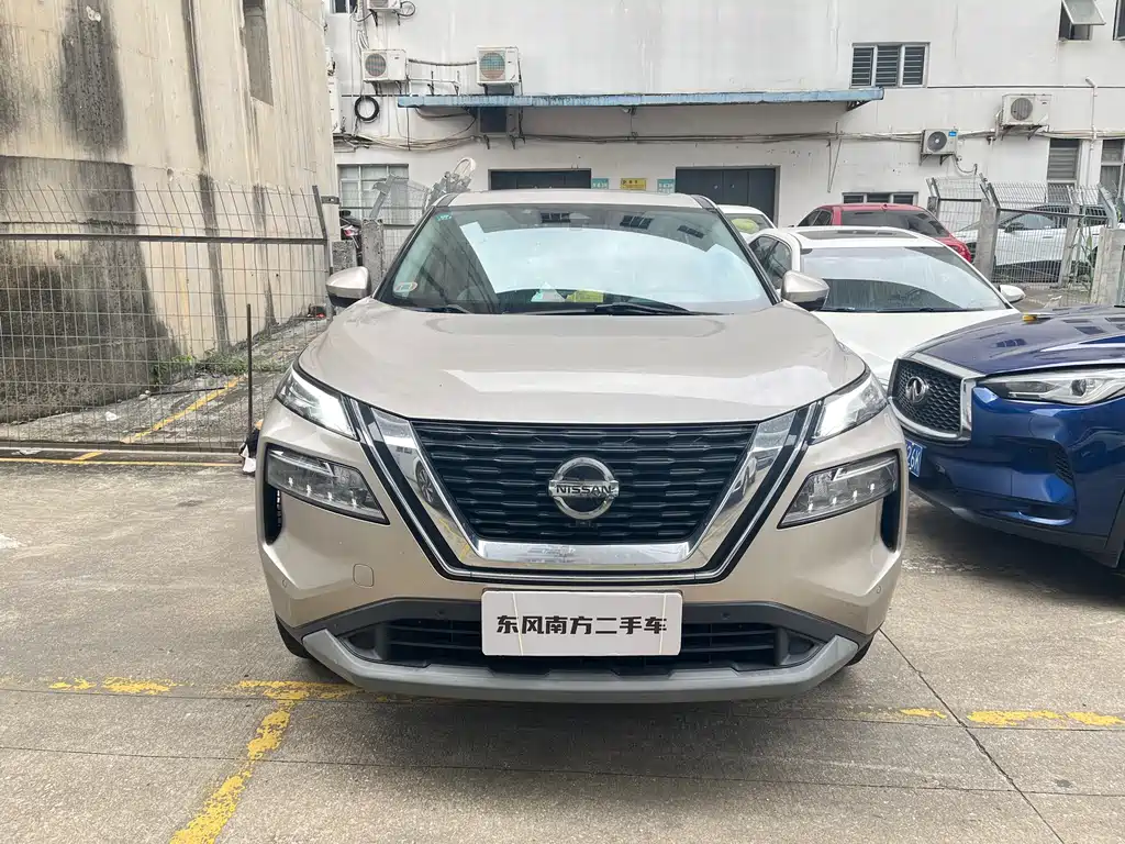 Nissan X-Trail — фото 2