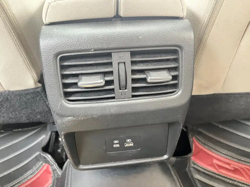 Nissan X-Trail — фото 10