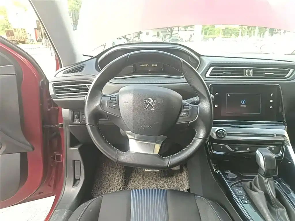 Peugeot 308 — фото 11