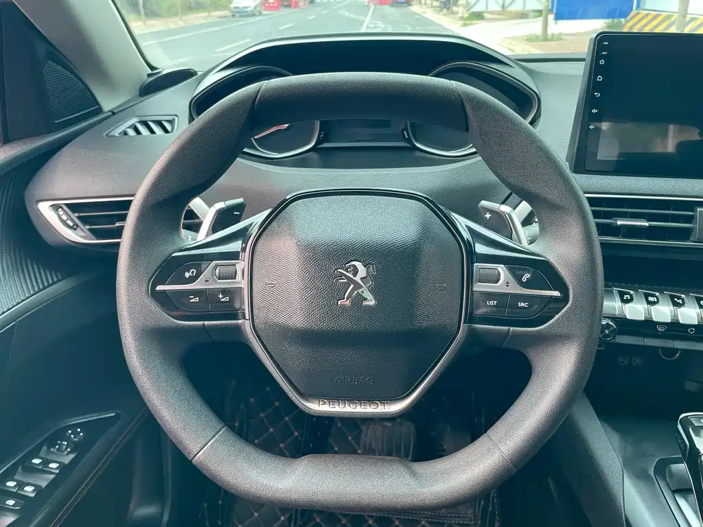 Peugeot 4008 — фото 13