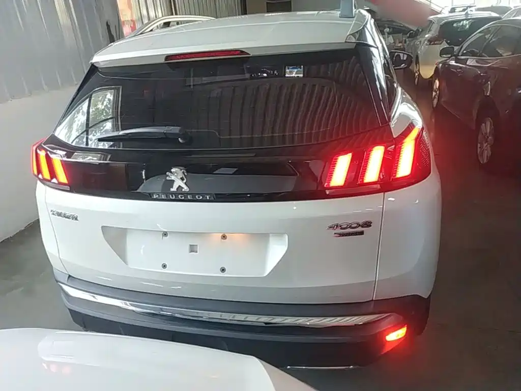 Peugeot 4008 — фото 6