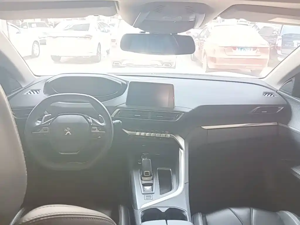 Peugeot 4008 — фото 10