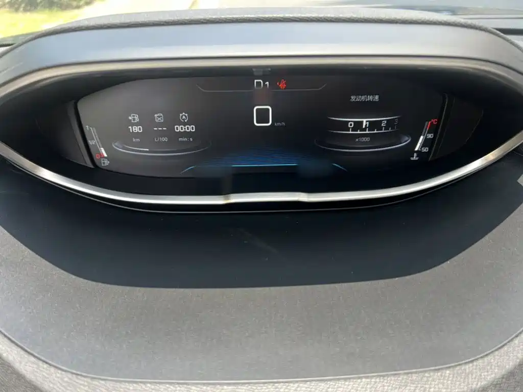 Peugeot 5008 — фото 4