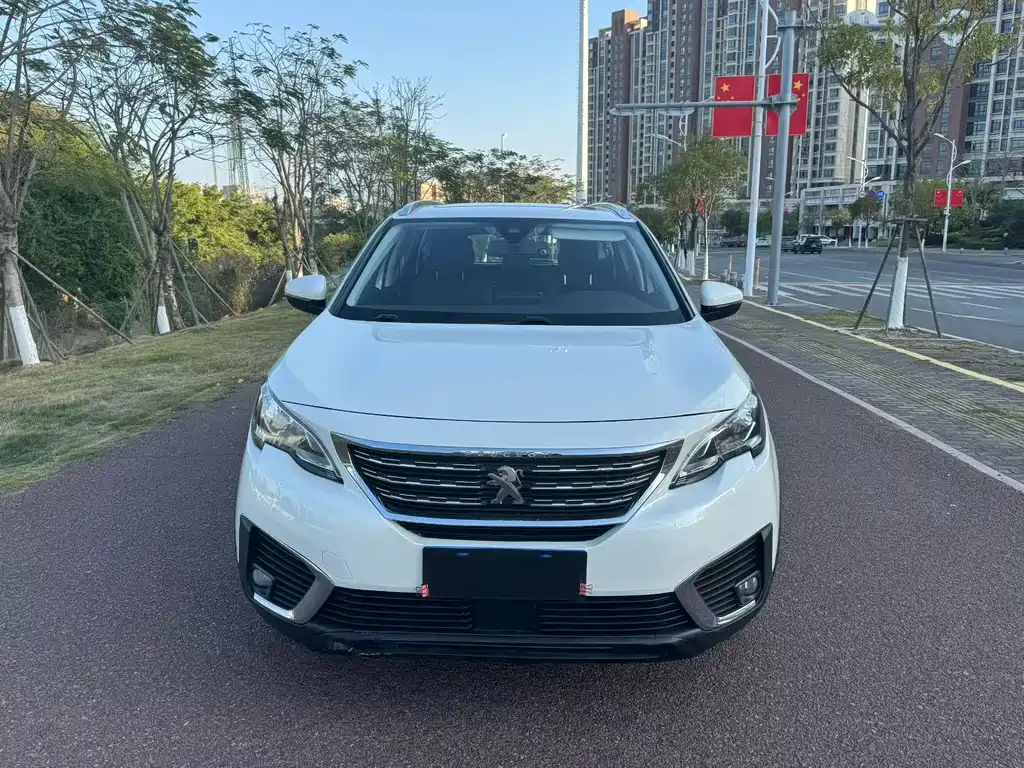 Peugeot 5008 — фото 2