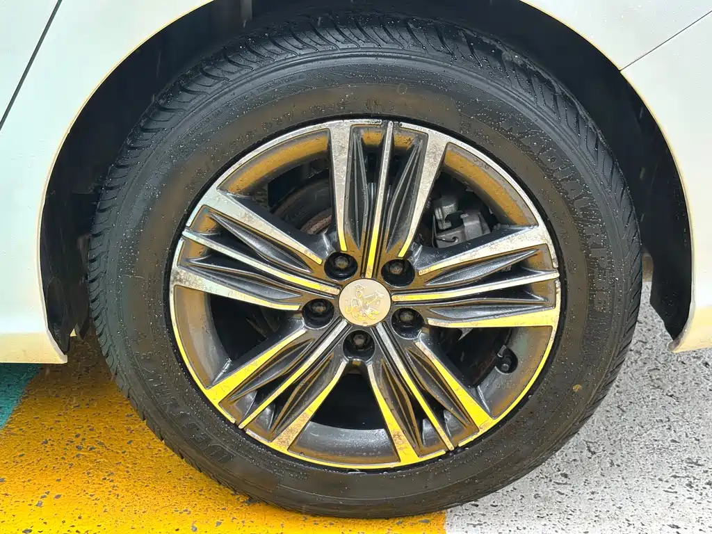 Peugeot 308 — фото 11