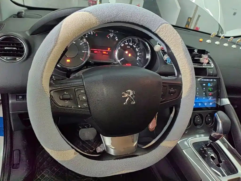 Peugeot 3008 — фото 11