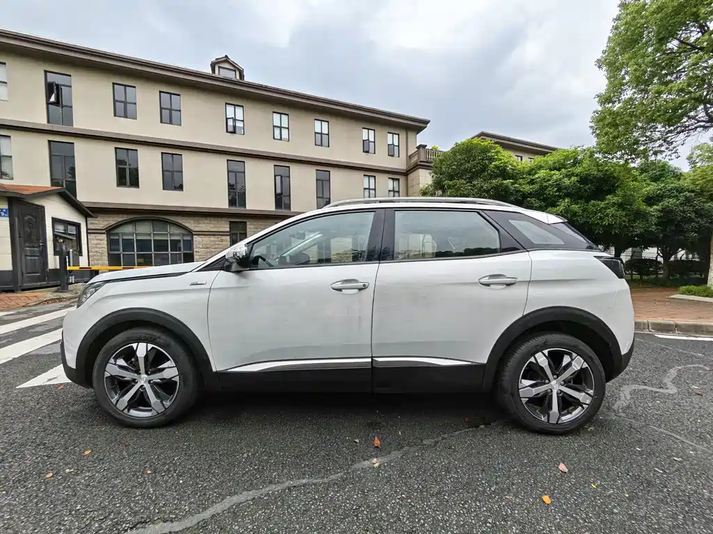 Peugeot 4008 — фото 4
